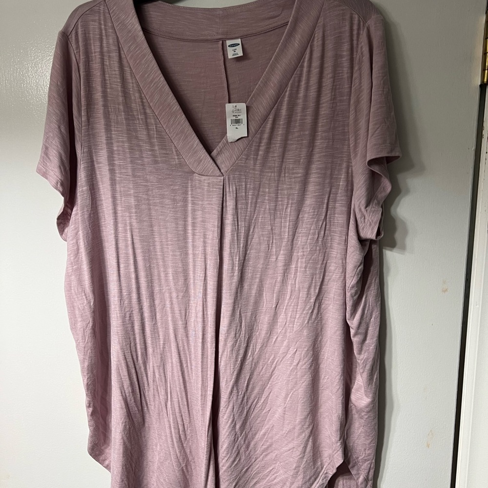 Old Navy Dusty Rose Luxe V Neck tshirt
